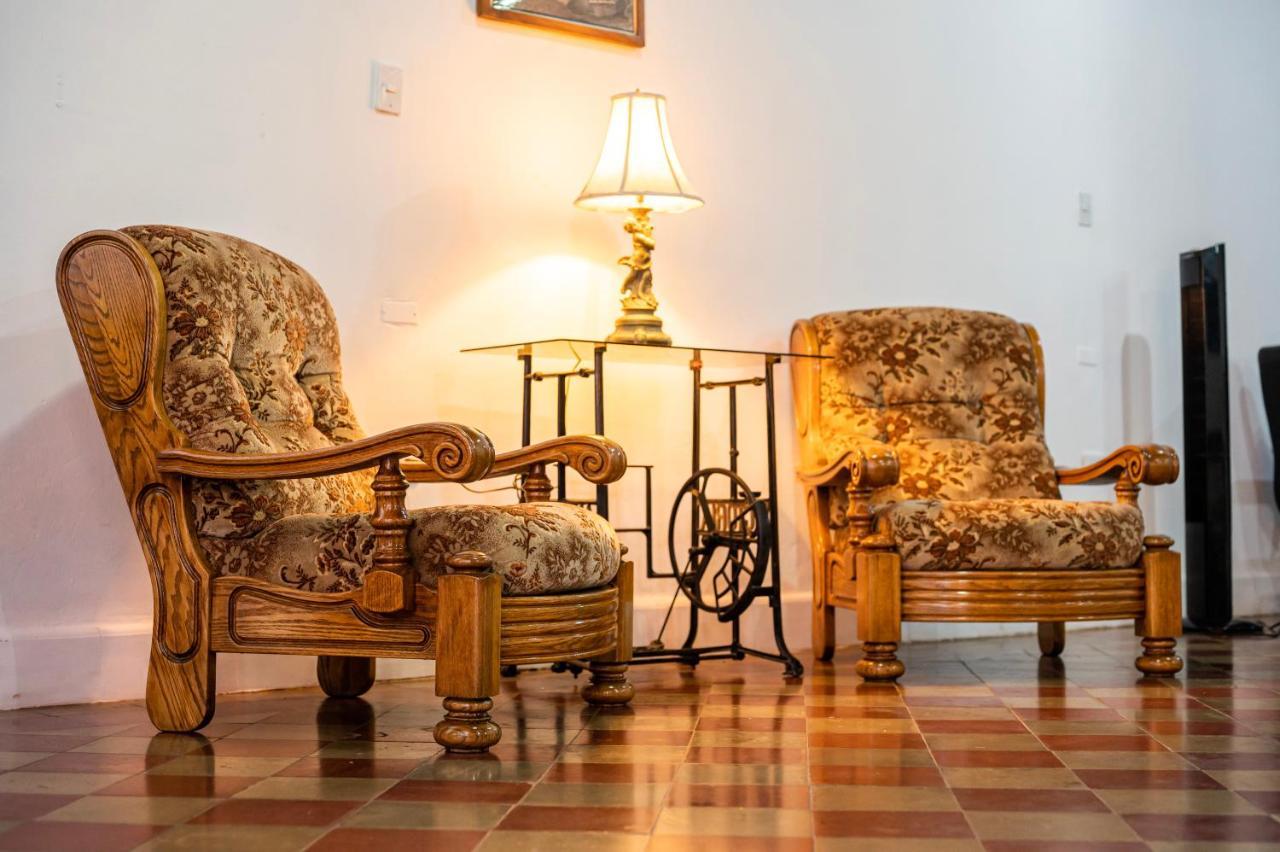Hostal Victoria 格拉纳达 外观 照片