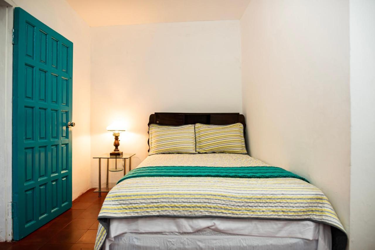 Hostal Victoria 格拉纳达 外观 照片