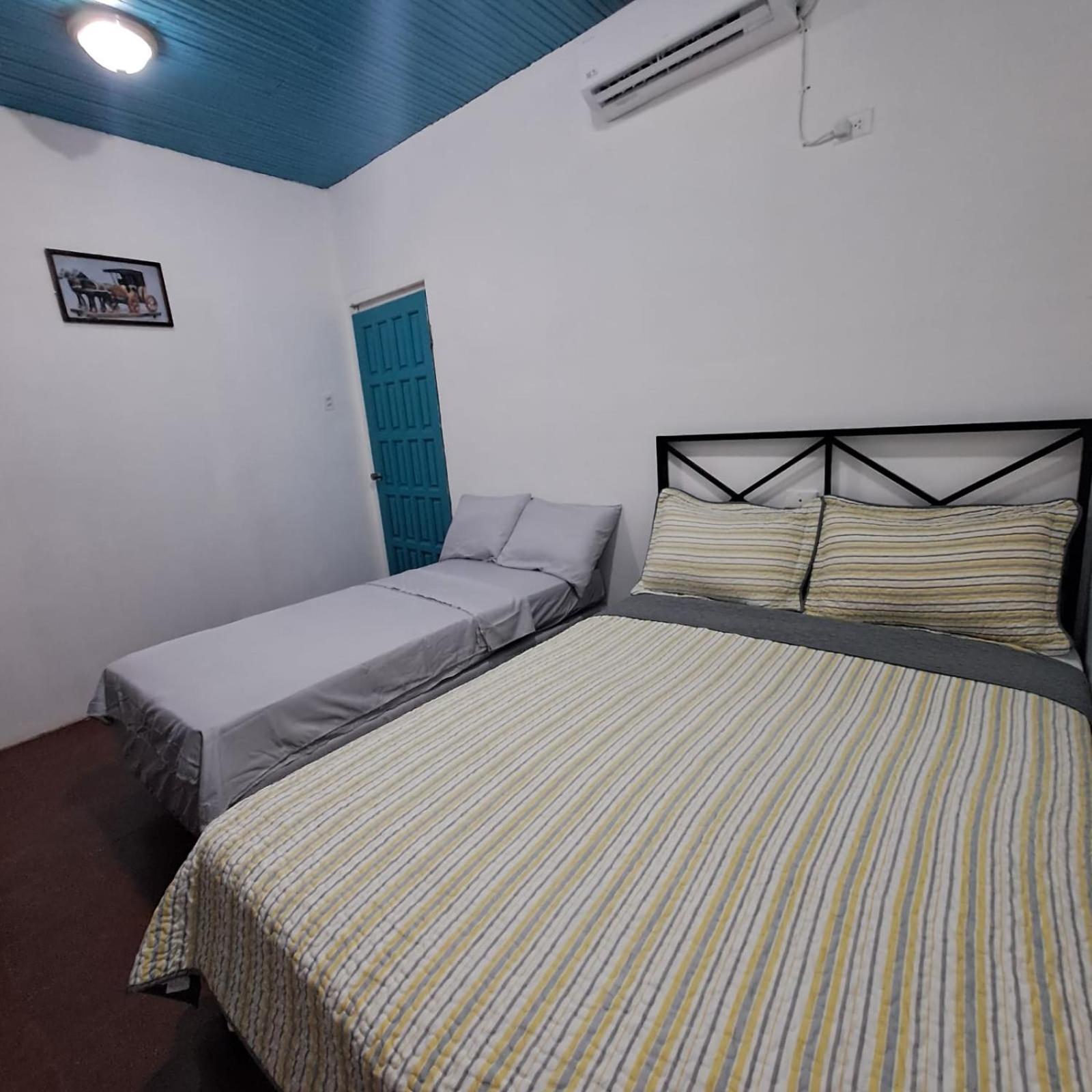 Hostal Victoria 格拉纳达 外观 照片
