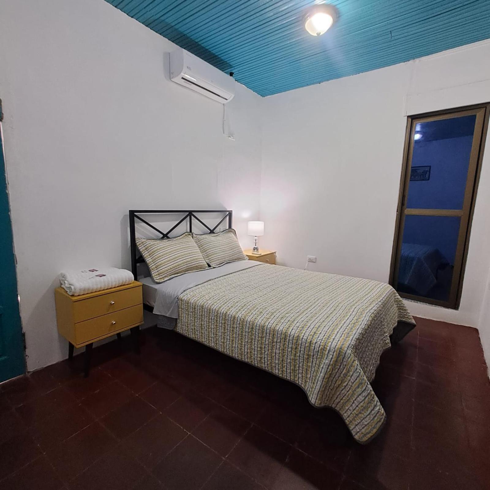 Hostal Victoria 格拉纳达 外观 照片