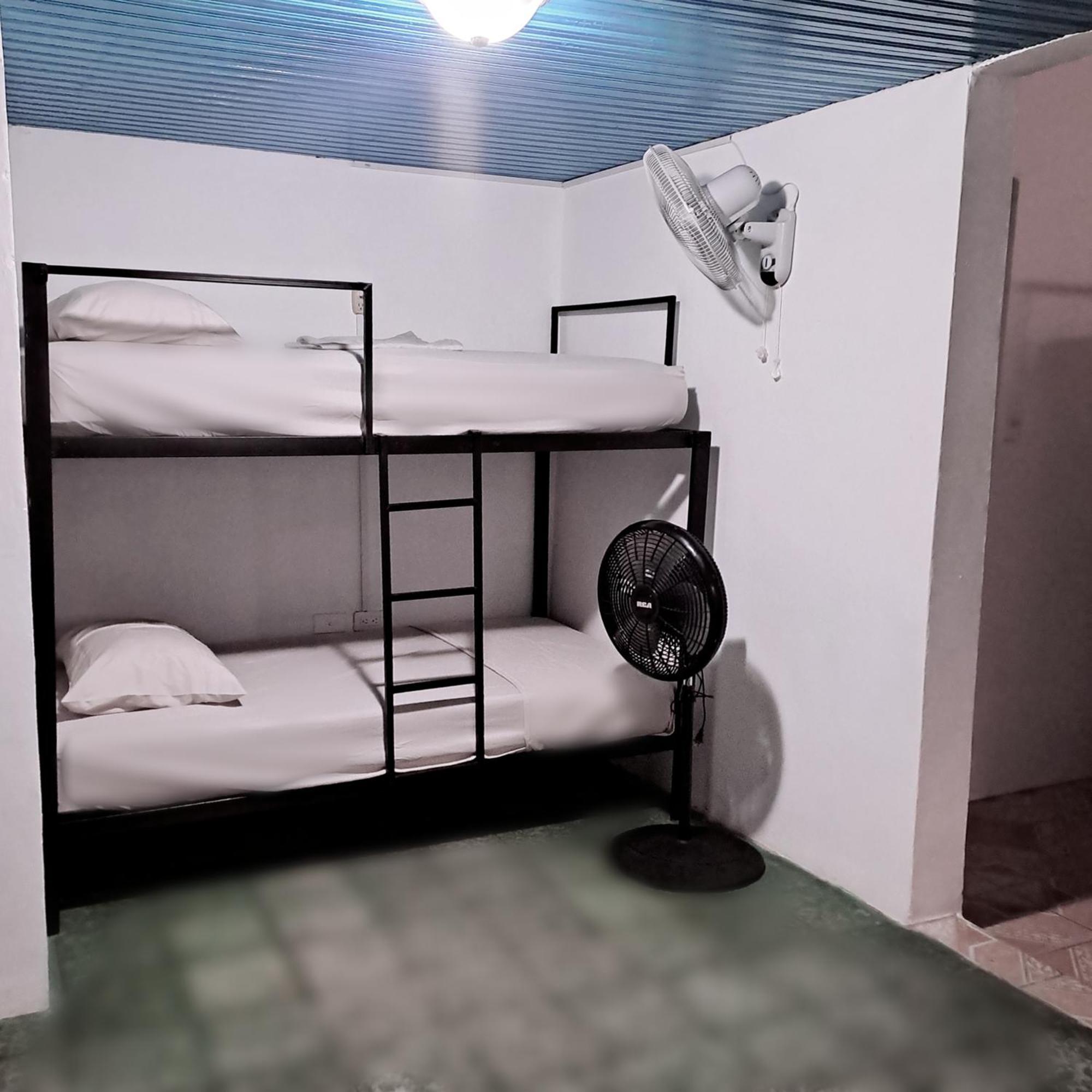 Hostal Victoria 格拉纳达 外观 照片