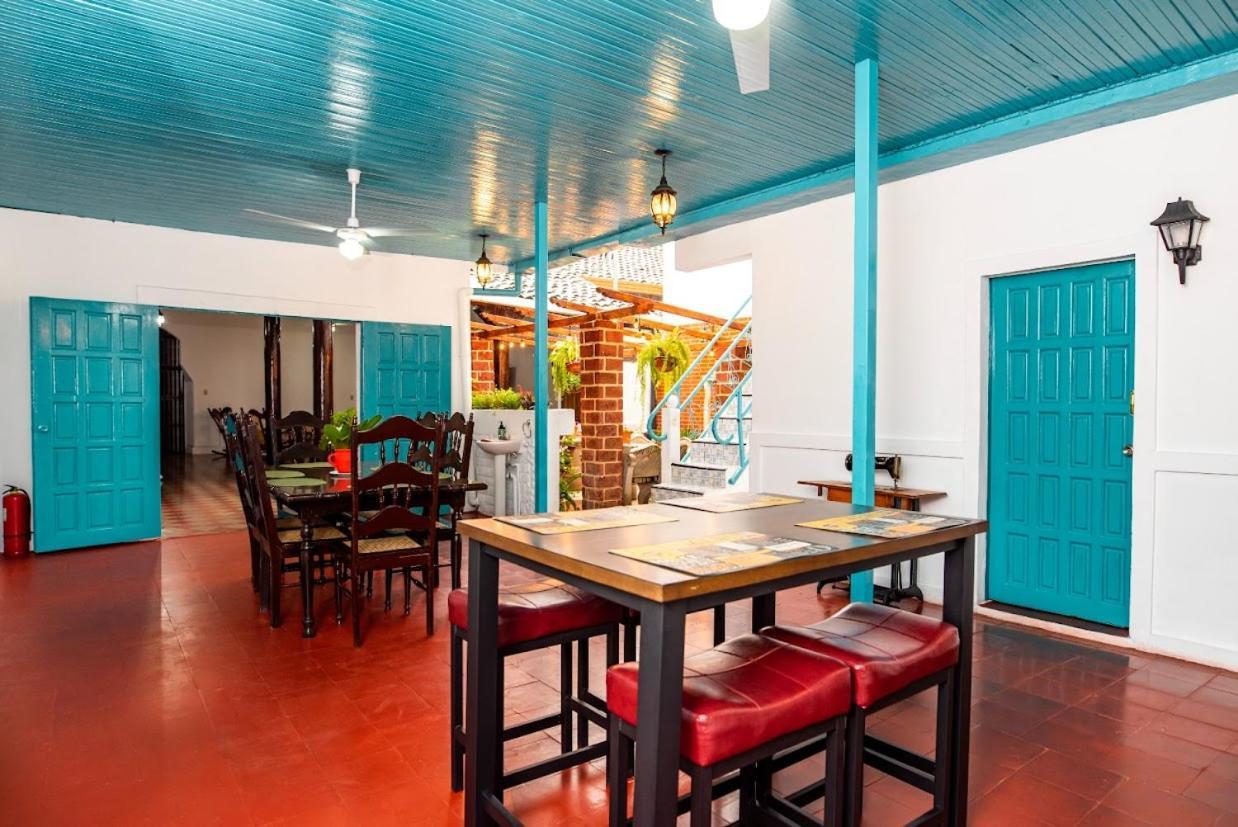 Hostal Victoria 格拉纳达 外观 照片
